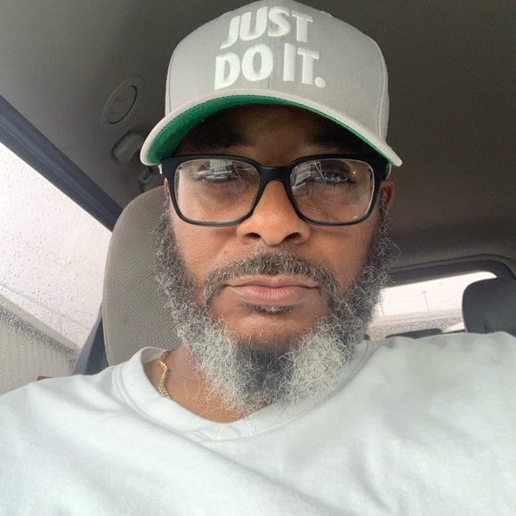 Meet your Posher, Bryant - Picture 2 of 2